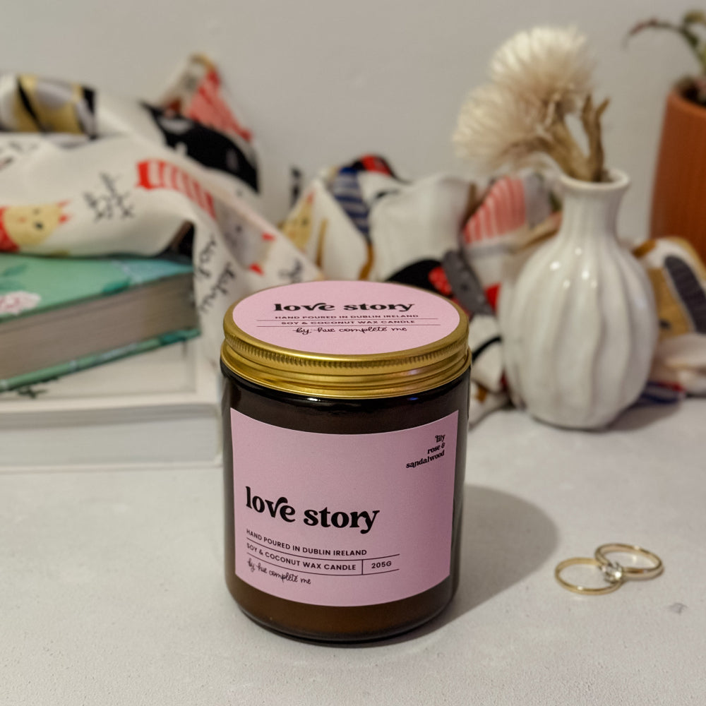 Amber glass wedding candle with floral fragrance, hand-poured in Dublin – ideal for Swifties